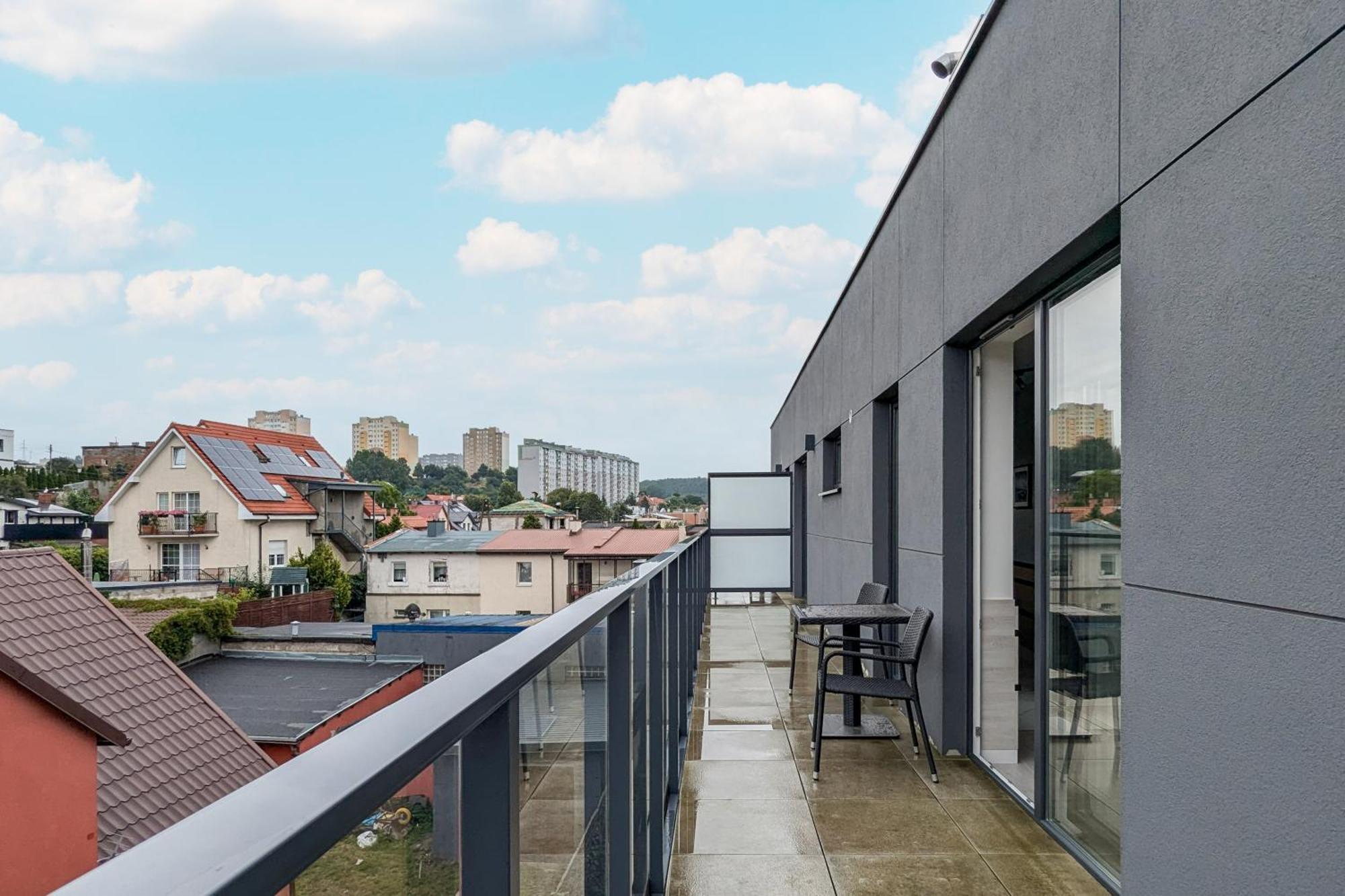 Apartport Wyjatkowe Apartamenty Z Widokiem Na Port W Gdyni By Noclegi Renters Gdynia Dış mekan fotoğraf
