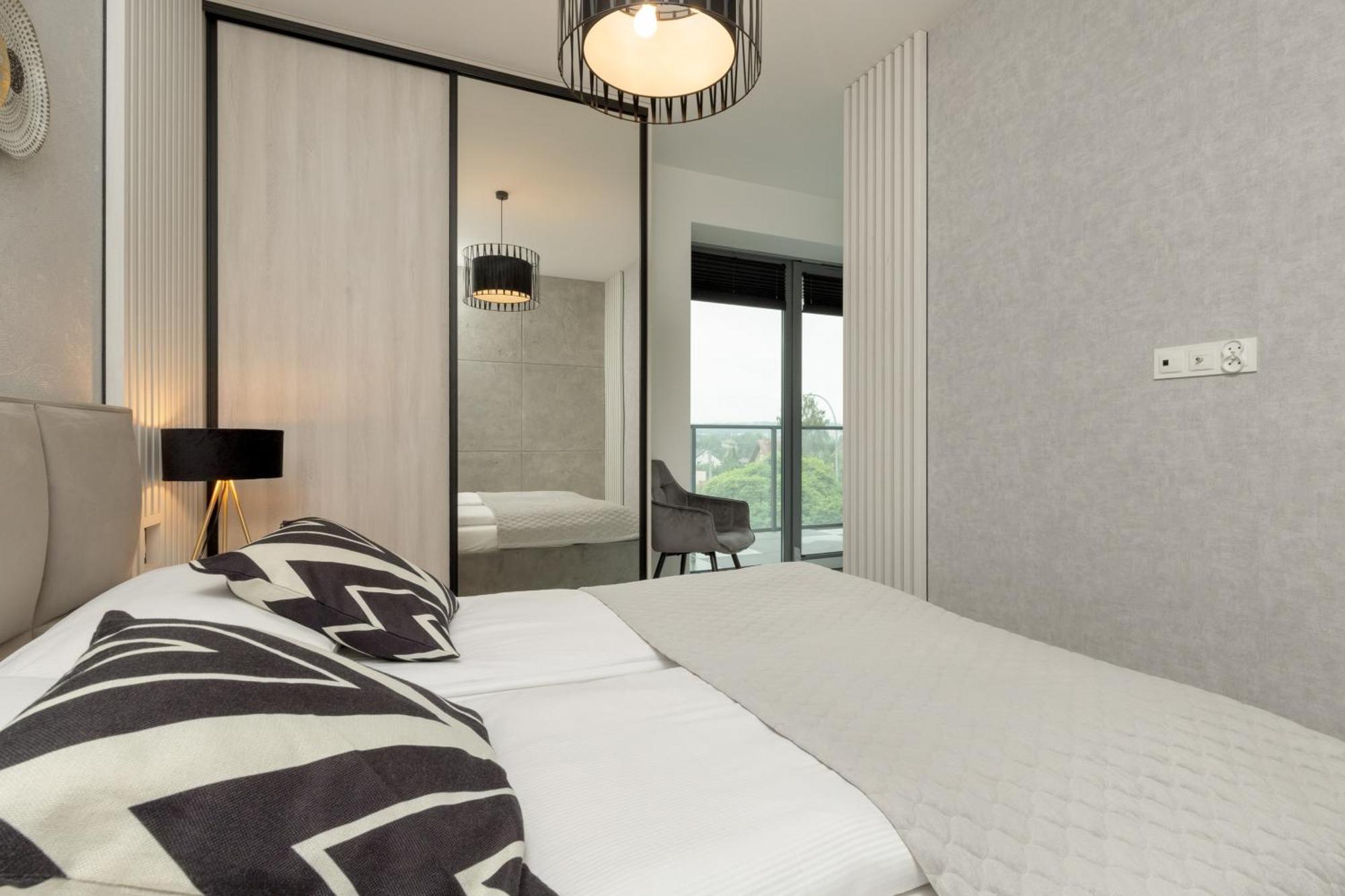 Apartport Wyjatkowe Apartamenty Z Widokiem Na Port W Gdyni By Noclegi Renters Gdynia Dış mekan fotoğraf